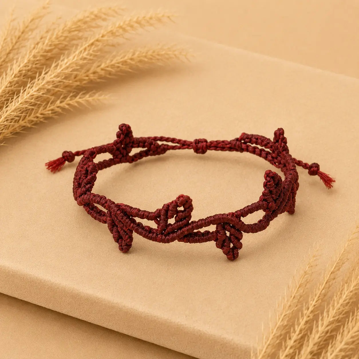 Bordeaux Elegance Macramé Βραχιόλι – Χειροποίητο