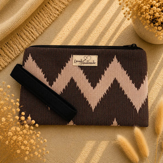 Χειροποίητο Τσαντάκι Clutch – Geometric Zig-Zag Μαύρο & Εκρού